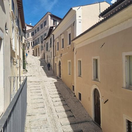 Dimora Grotta Masciarelli Hotel L'Aquila Bagian luar foto